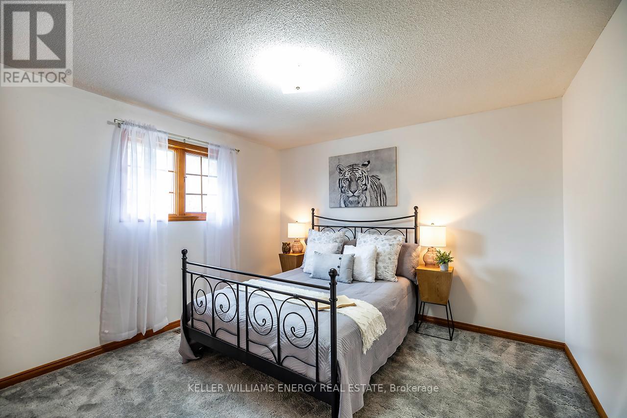 565 Prestwick Drive, Oshawa, Ontario L1J 7P4 - Photo 32 - E13000596