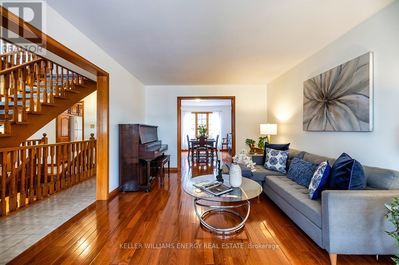 565 Prestwick Drive, Oshawa, Ontario L1J 7P4 - Photo 7 - E13000596