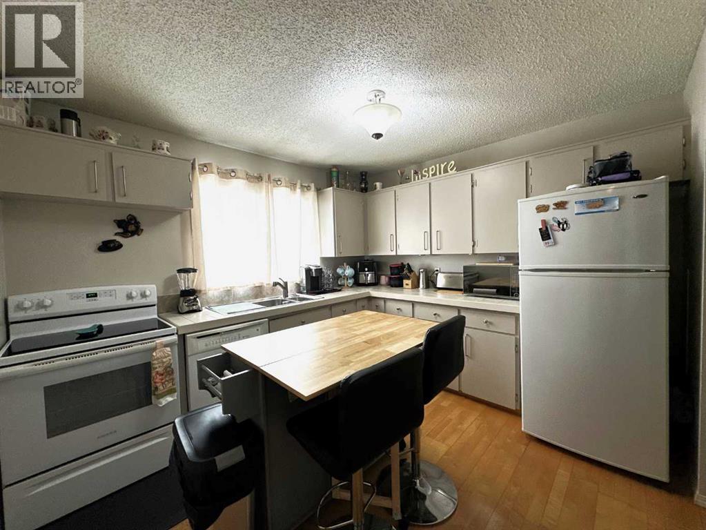 9224 112a Avenue, Grande Prairie, Alberta  T8V 3G7 - Photo 3 - A2298914