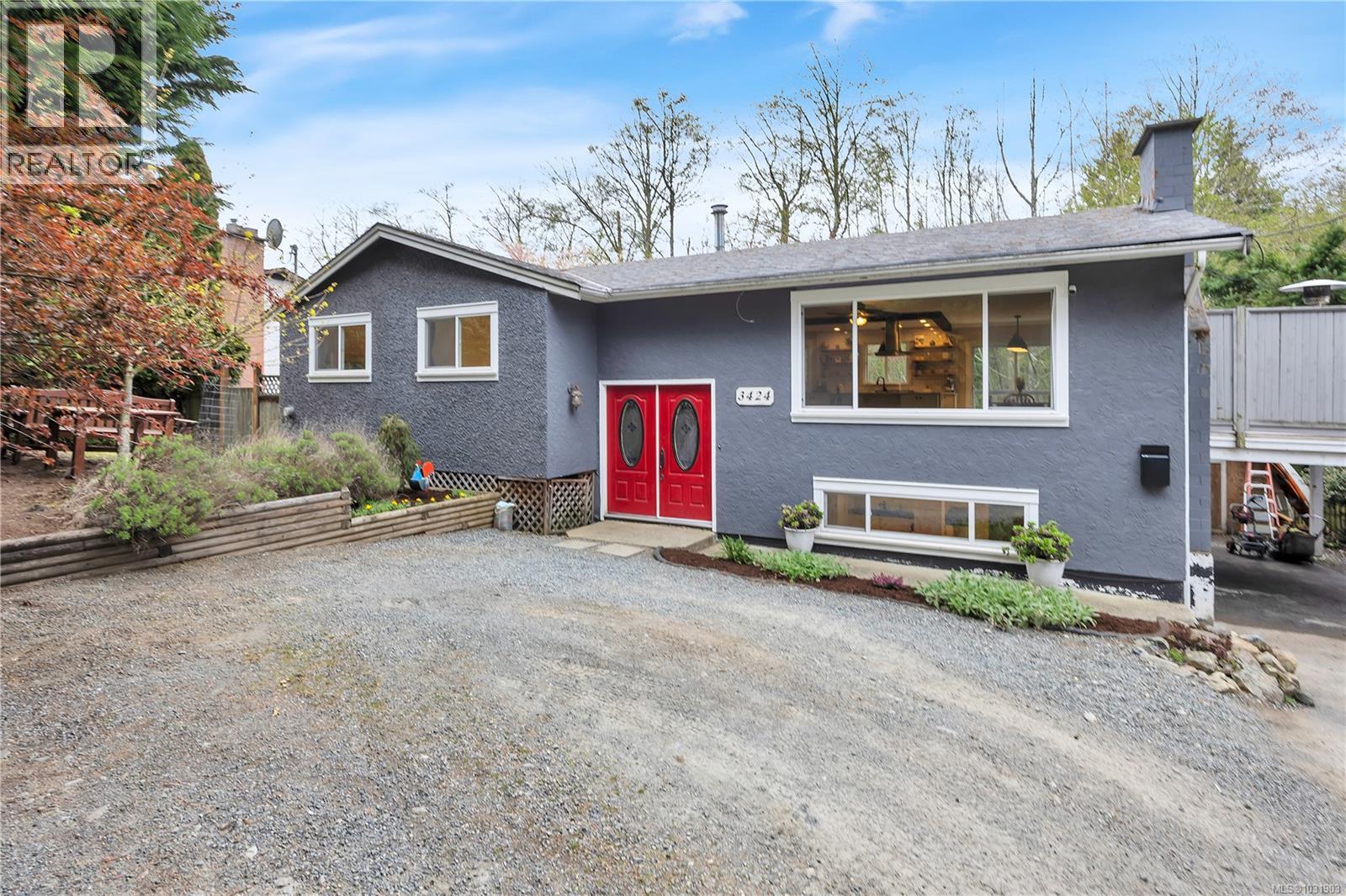 3424 Hammond Bay Rd, Nanaimo, British Columbia V9T 1E6 - Photo 2 - 1031903