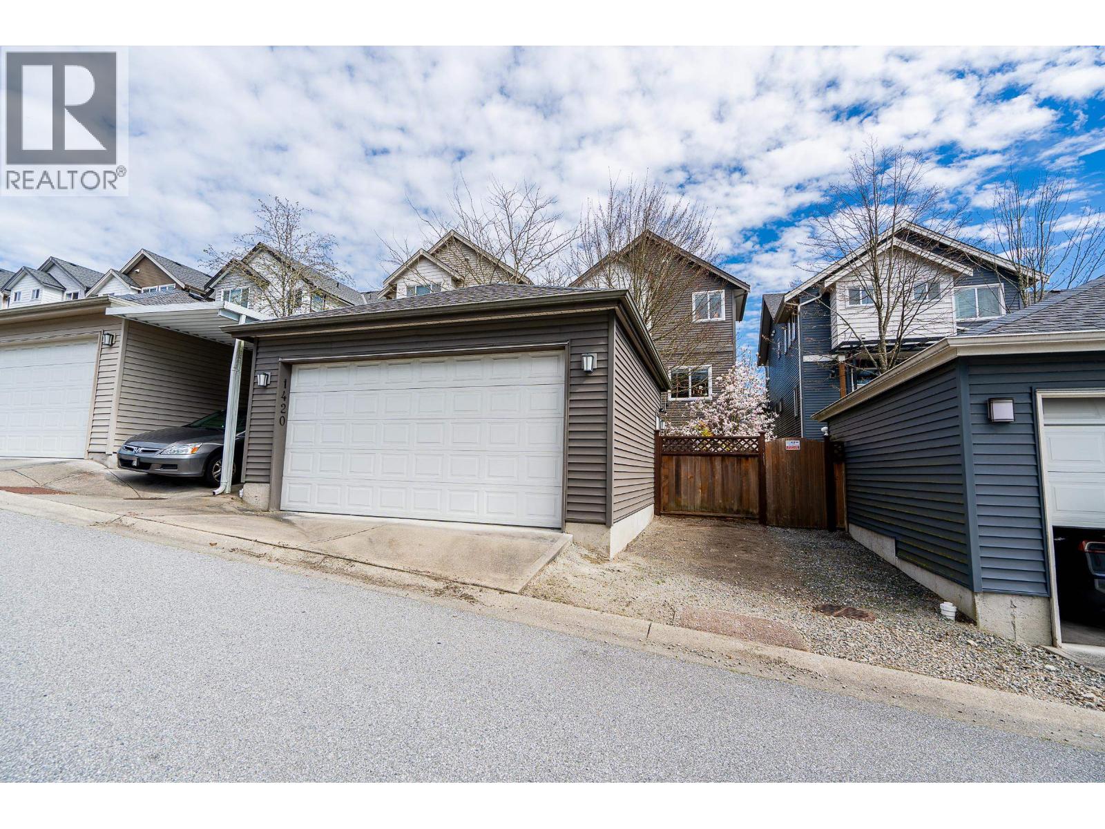 1420 Coast Meridian Road, Coquitlam, British Columbia  V3E 0H5 - Photo 33 - R3111400