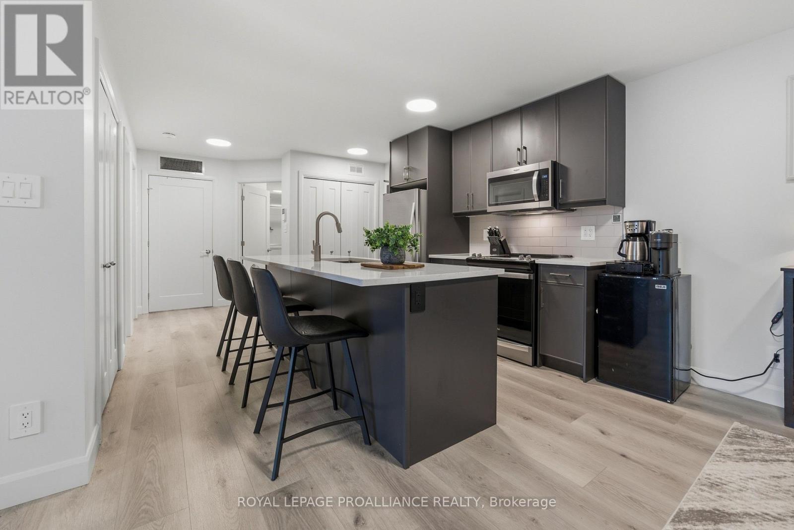 208 - 20 Hillside Meadow Drive, Quinte West, Ontario K8V 0J7 - Photo 10 - X13000212