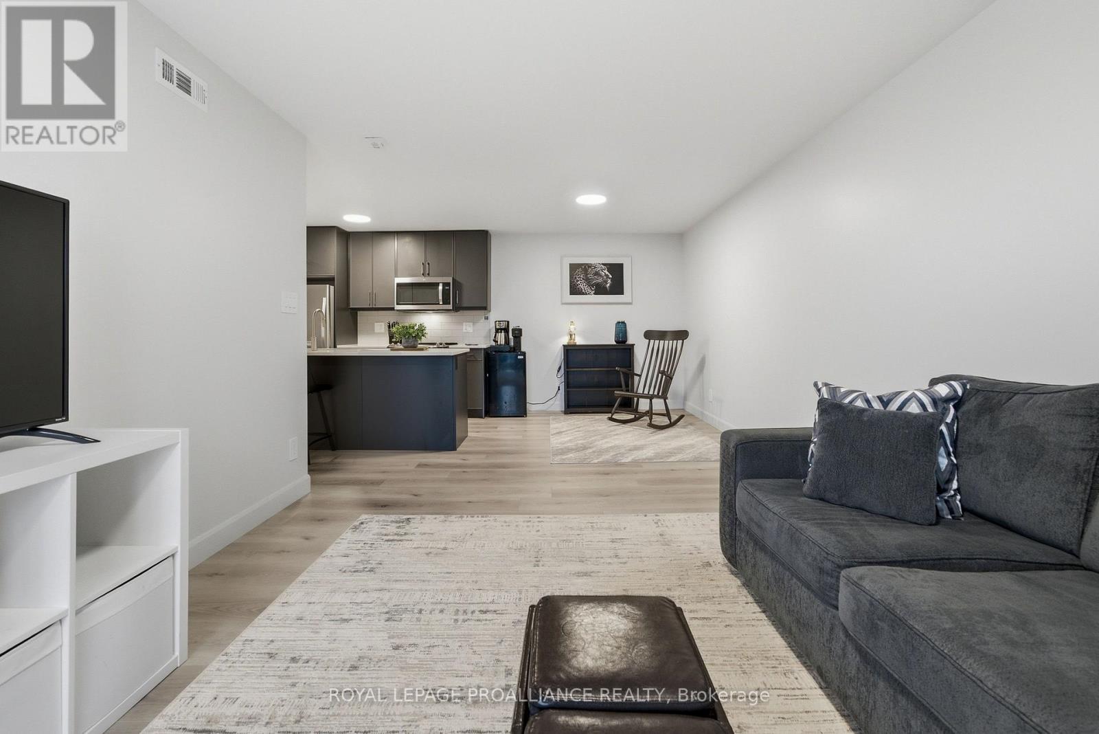 208 - 20 Hillside Meadow Drive, Quinte West, Ontario K8V 0J7 - Photo 16 - X13000212