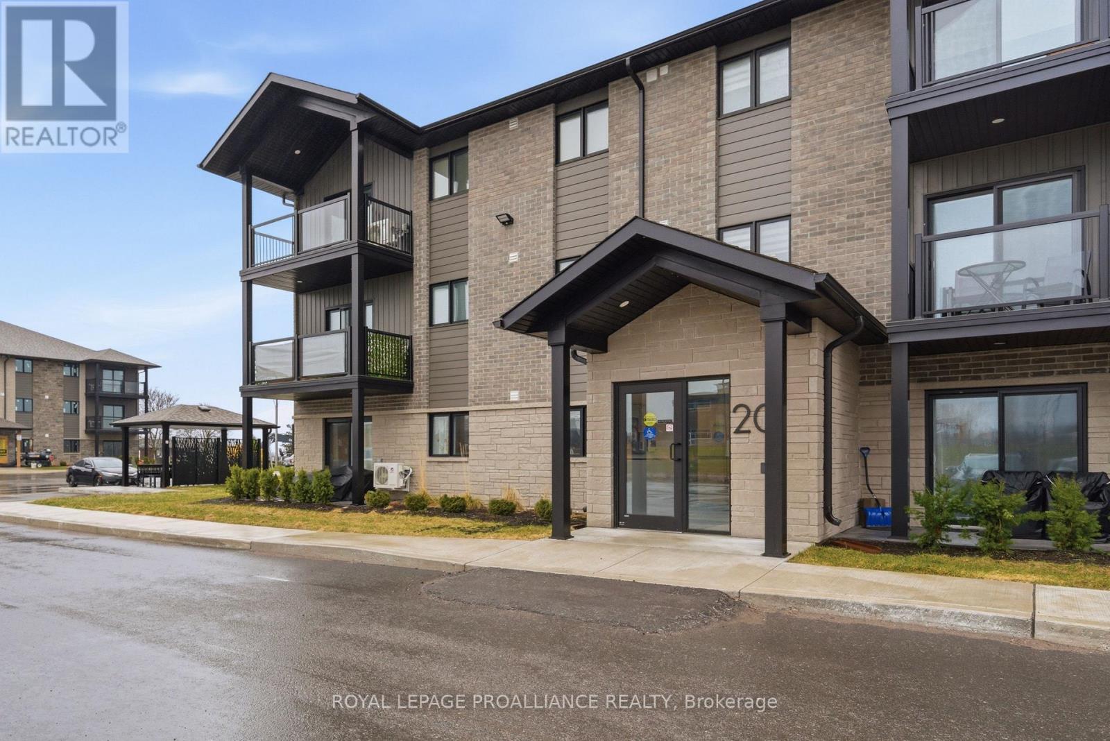 208 - 20 Hillside Meadow Drive, Quinte West, Ontario K8V 0J7 - Photo 2 - X13000212