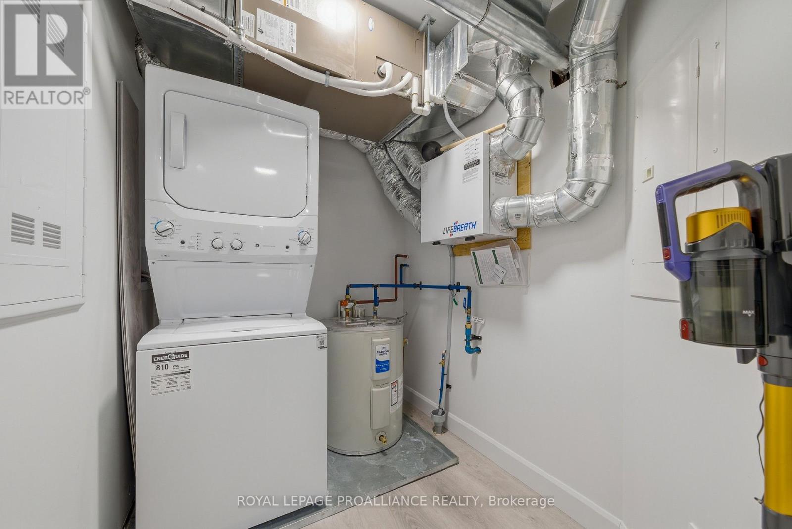 208 - 20 Hillside Meadow Drive, Quinte West, Ontario K8V 0J7 - Photo 27 - X13000212