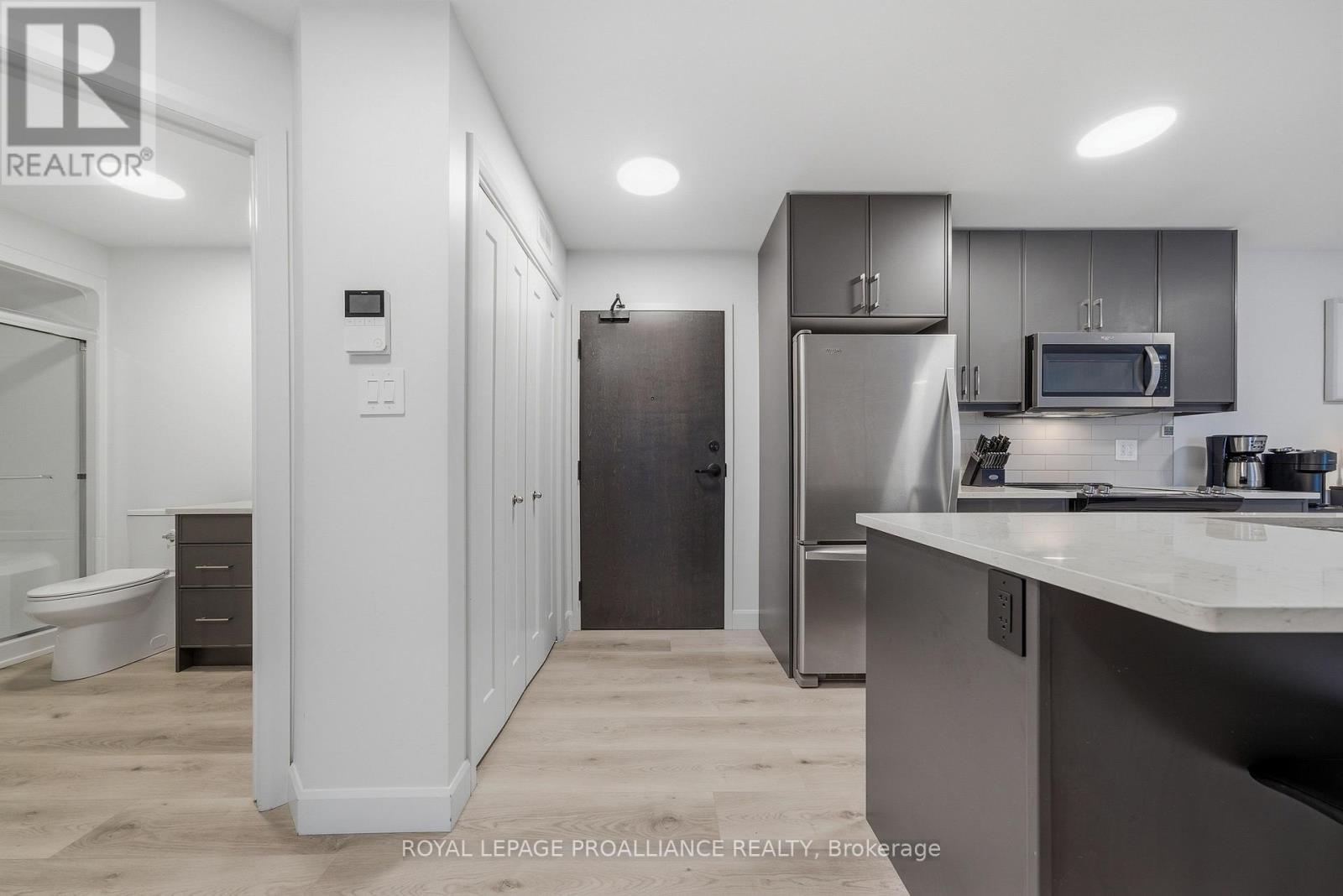 208 - 20 Hillside Meadow Drive, Quinte West, Ontario K8V 0J7 - Photo 7 - X13000212