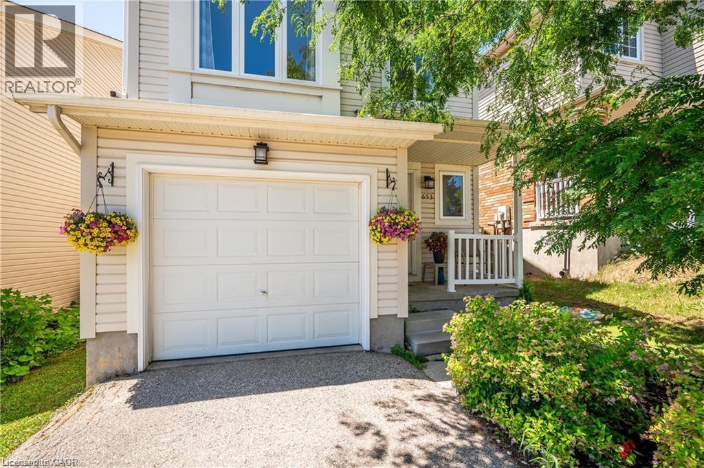 653 Royal Fern Street, Waterloo, Ontario  N2V 2P6 - Photo 2 - 40818860