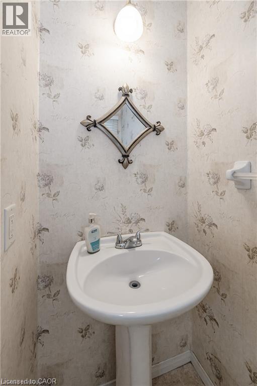 653 Royal Fern Street, Waterloo, Ontario  N2V 2P6 - Photo 7 - 40818860