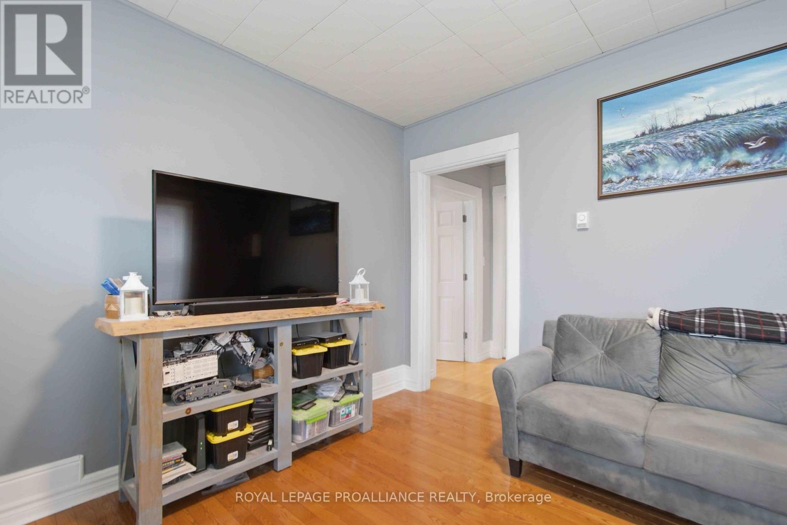 12 Albert Road, Quinte West, Ontario  K0K 2C0 - Photo 5 - X13000270