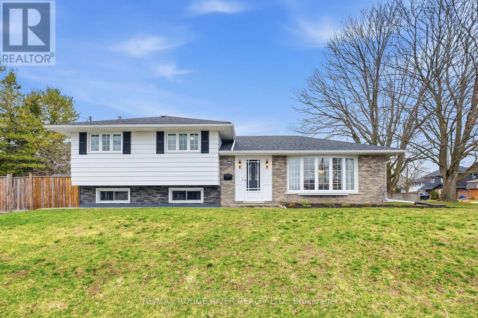 608 ELIZABETH STREET, Cobourg, Ontario