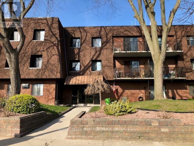 207 - 225 Campus Parkway, Chatham-Kent, Ontario  N7L 4X2 - Photo 1 - X13000210