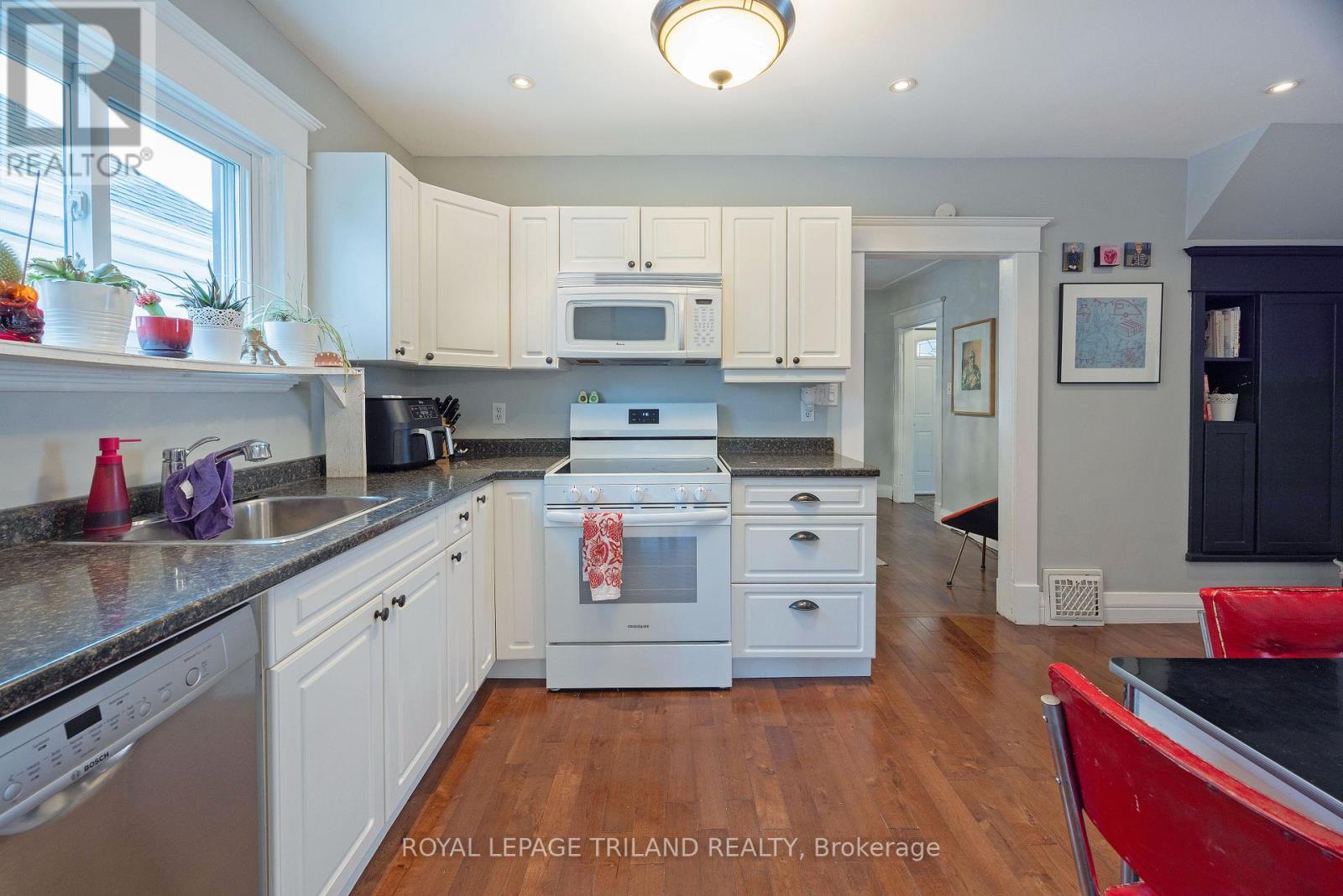 208 Edward Street, London South, Ontario  N6C 3J2 - Photo 15 - X13000248