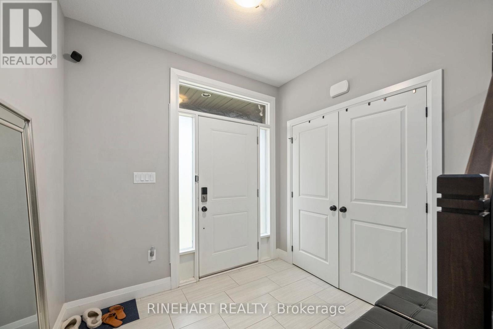 2512 Holbrook Drive, London South, Ontario  N6M 0E6 - Photo 4 - X13000454