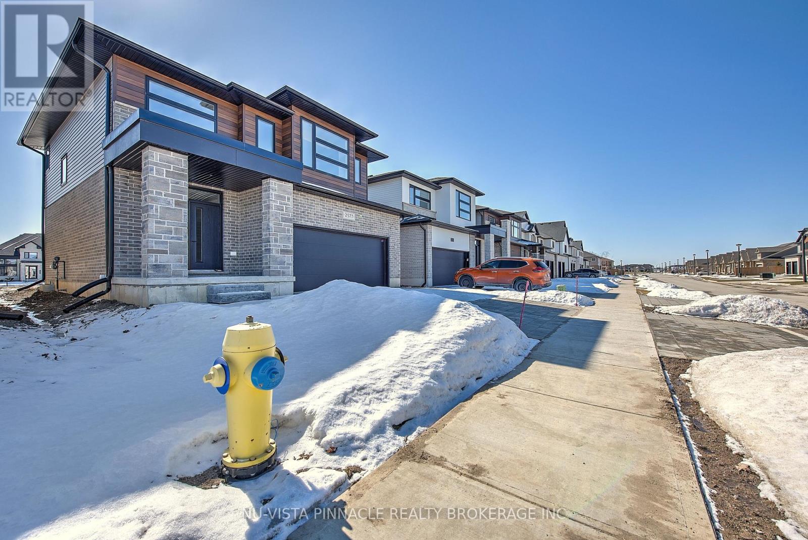 2577 Buroak Drive, London North, Ontario  N6G 3W1 - Photo 4 - X13000550