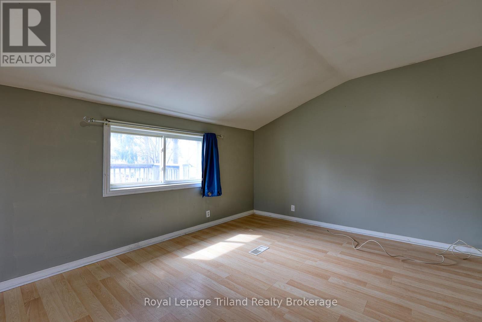 55 Oxford Street, Woodstock, Ontario N4S 6A4 - Photo 19 - X12996104