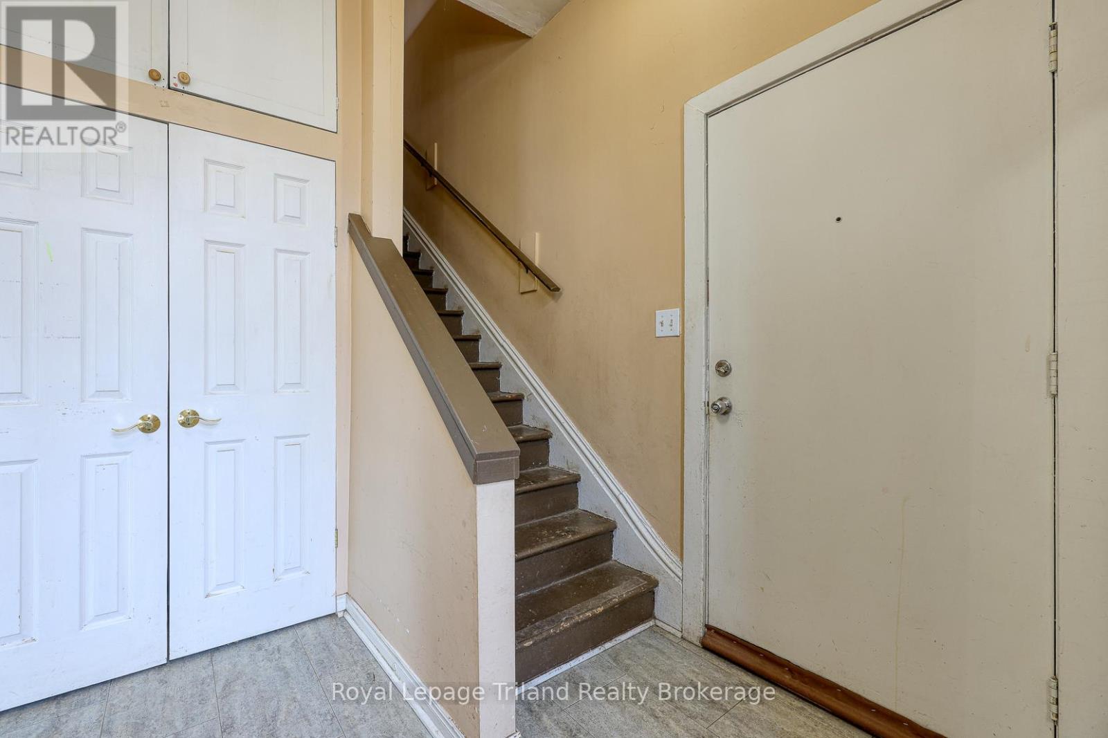 55 Oxford Street, Woodstock, Ontario N4S 6A4 - Photo 21 - X12996104