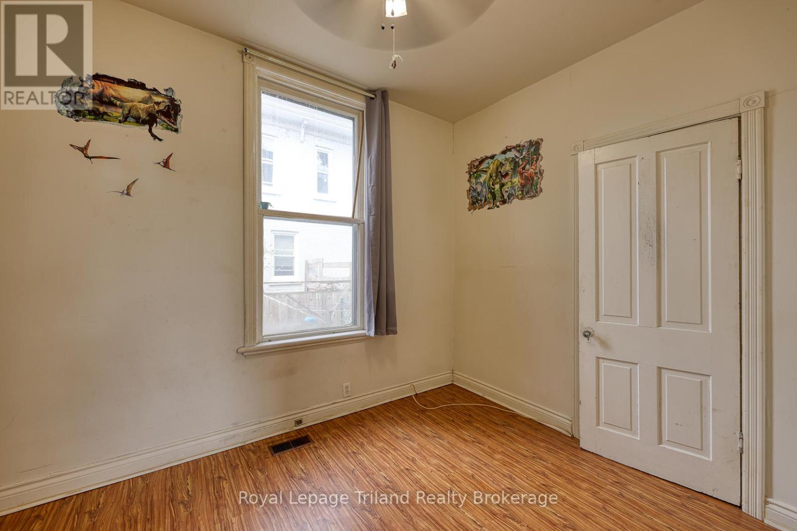 55 Oxford Street, Woodstock, Ontario N4S 6A4 - Photo 14 - X12996104