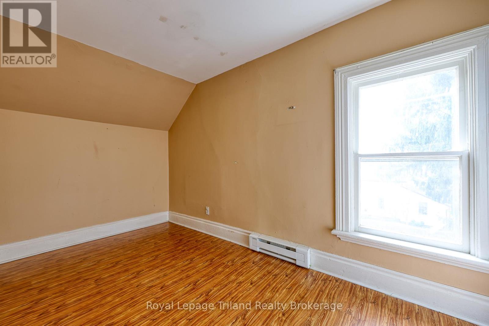 55 Oxford Street, Woodstock, Ontario N4S 6A4 - Photo 32 - X12996104