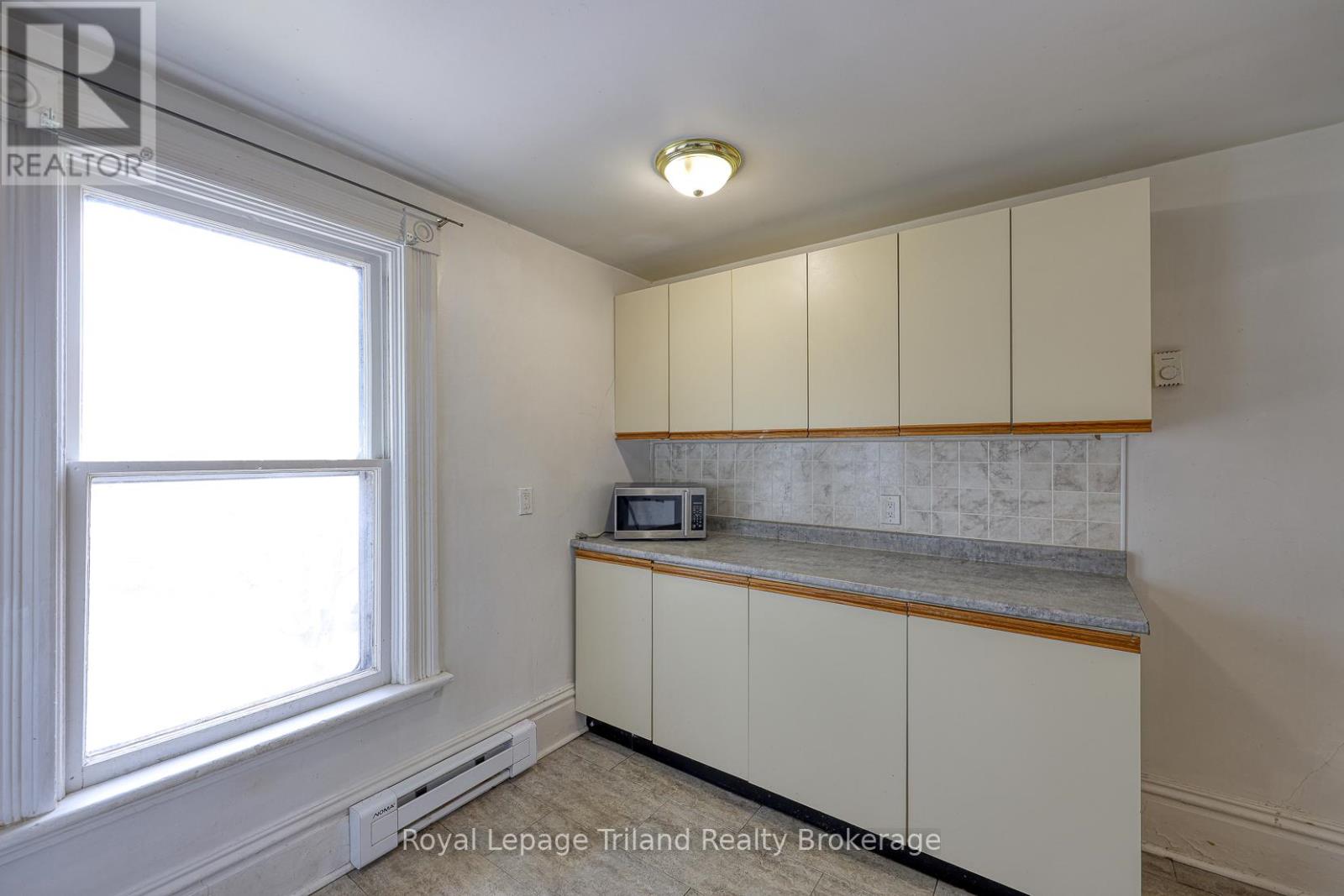 55 Oxford Street, Woodstock, Ontario N4S 6A4 - Photo 24 - X12996104