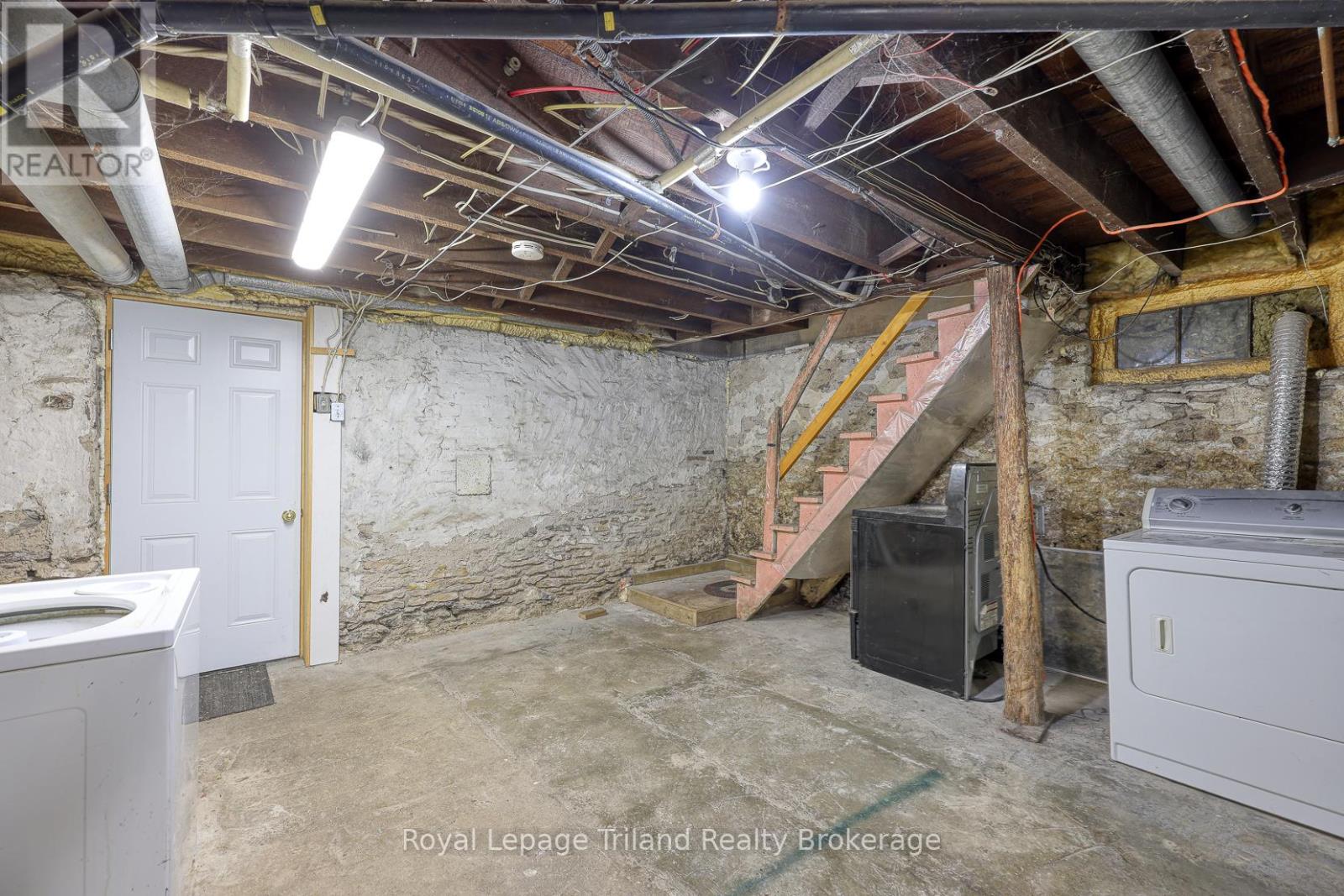 55 Oxford Street, Woodstock, Ontario N4S 6A4 - Photo 36 - X12996104