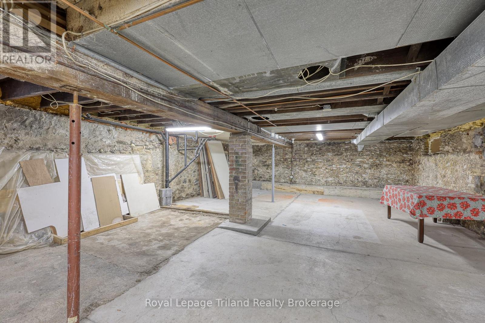 55 Oxford Street, Woodstock, Ontario N4S 6A4 - Photo 37 - X12996104