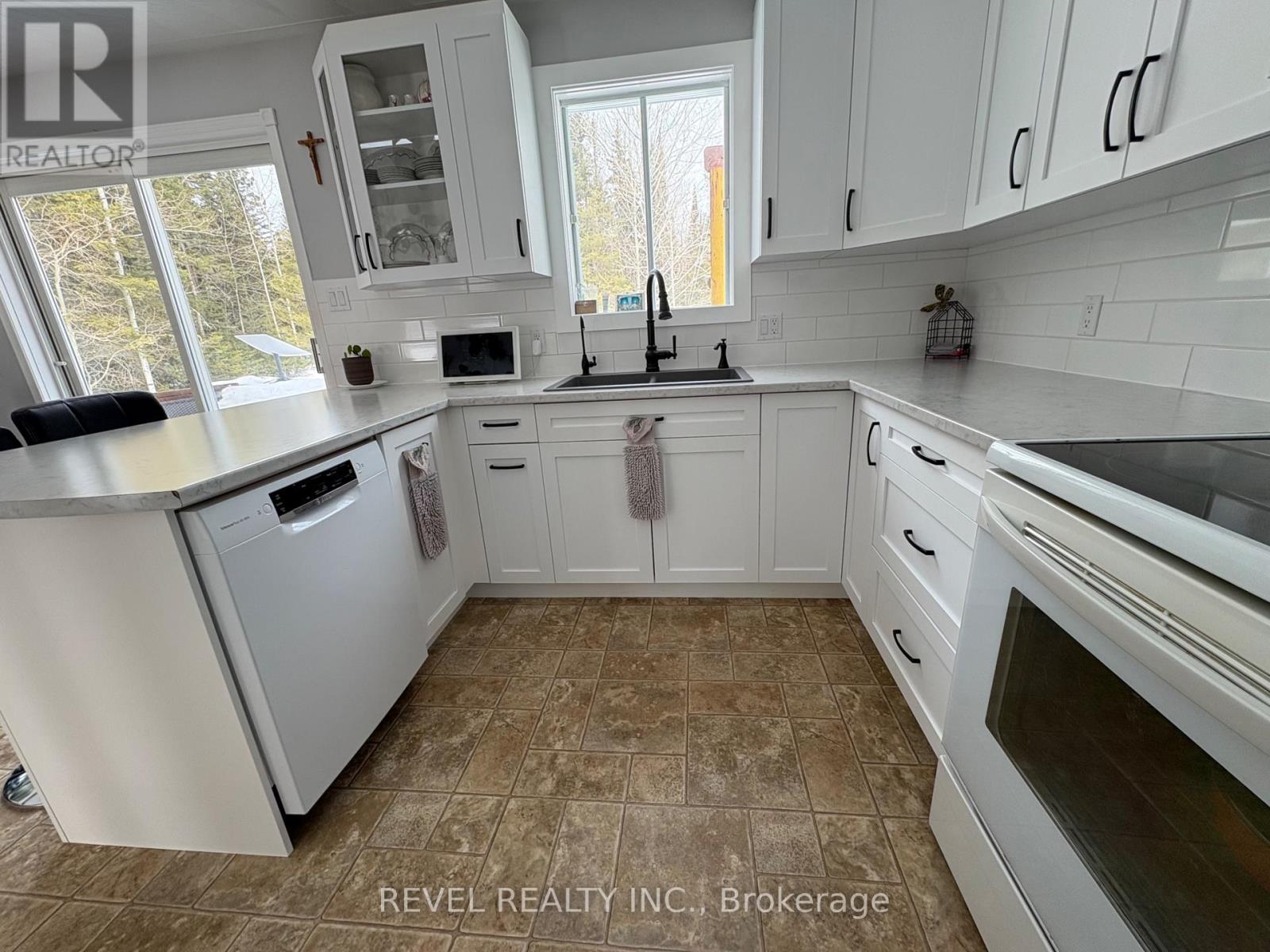 385 Nahma Road, Cochrane, Ontario  P0L 1C0 - Photo 8 - T13000344