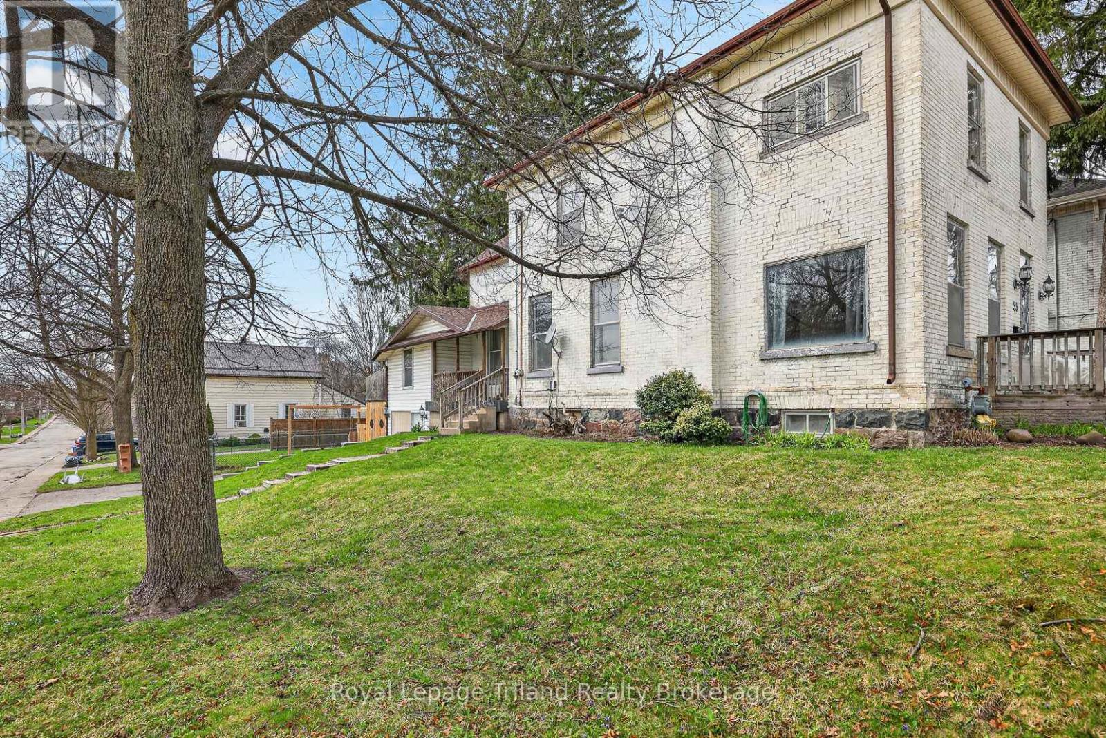 55 Oxford Street, Woodstock, Ontario N4S 6A4 - Photo 4 - X12996104