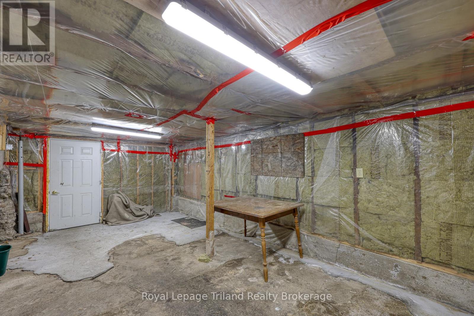 55 Oxford Street, Woodstock, Ontario N4S 6A4 - Photo 41 - X12996104