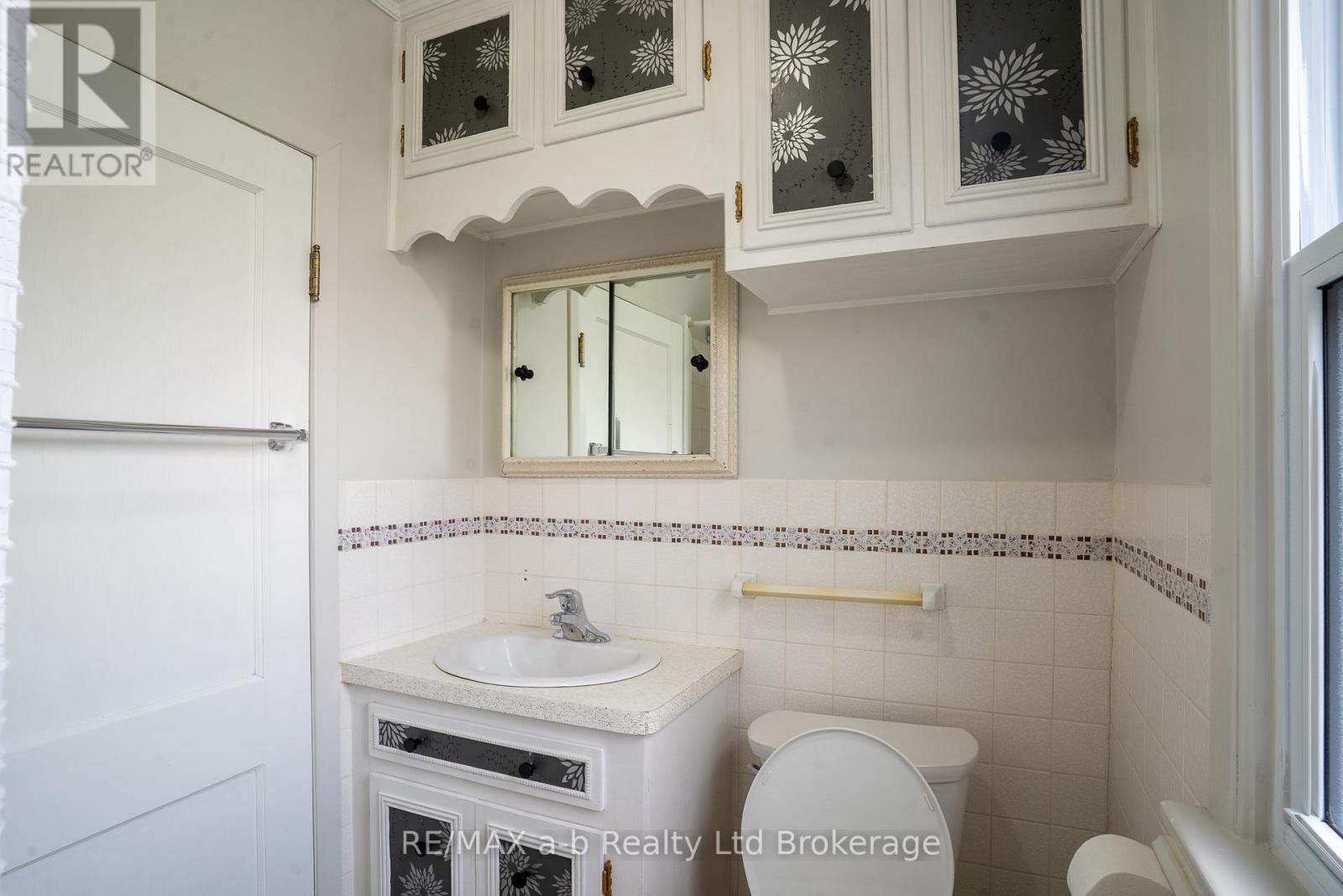 7 Ball Street, Tillsonburg, Ontario  N4G 2W5 - Photo 11 - X12981774