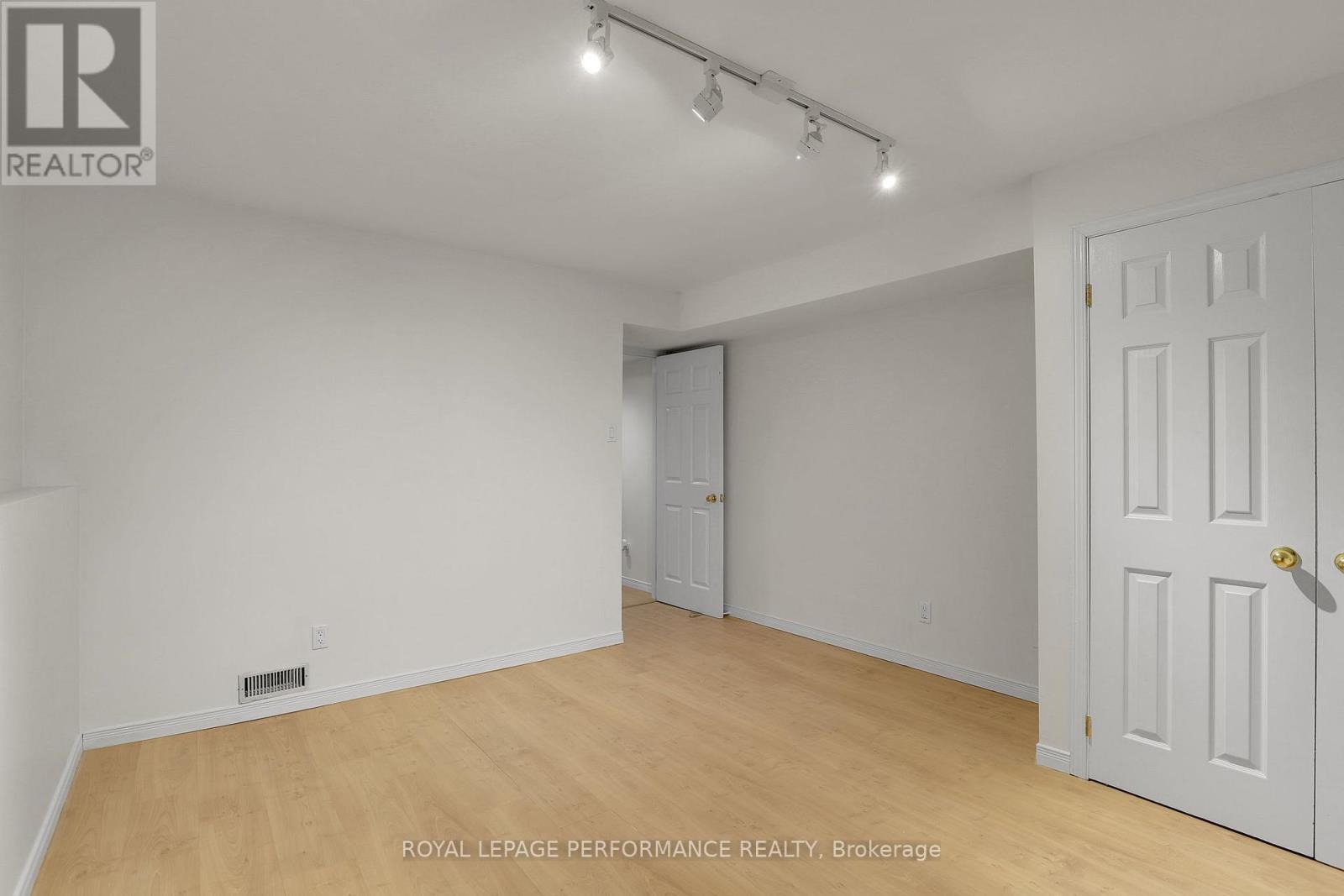 221 Desrosiers Street, Ottawa, Ontario  K1L 7T2 - Photo 23 - X13000220