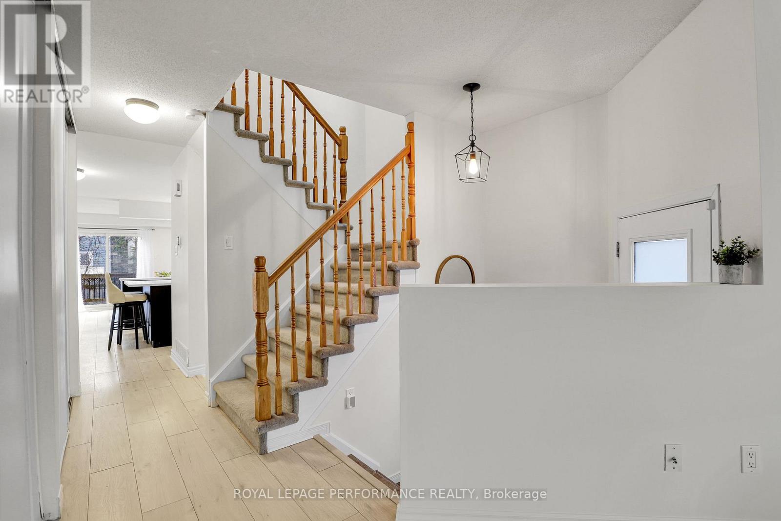 221 Desrosiers Street, Ottawa, Ontario  K1L 7T2 - Photo 6 - X13000220