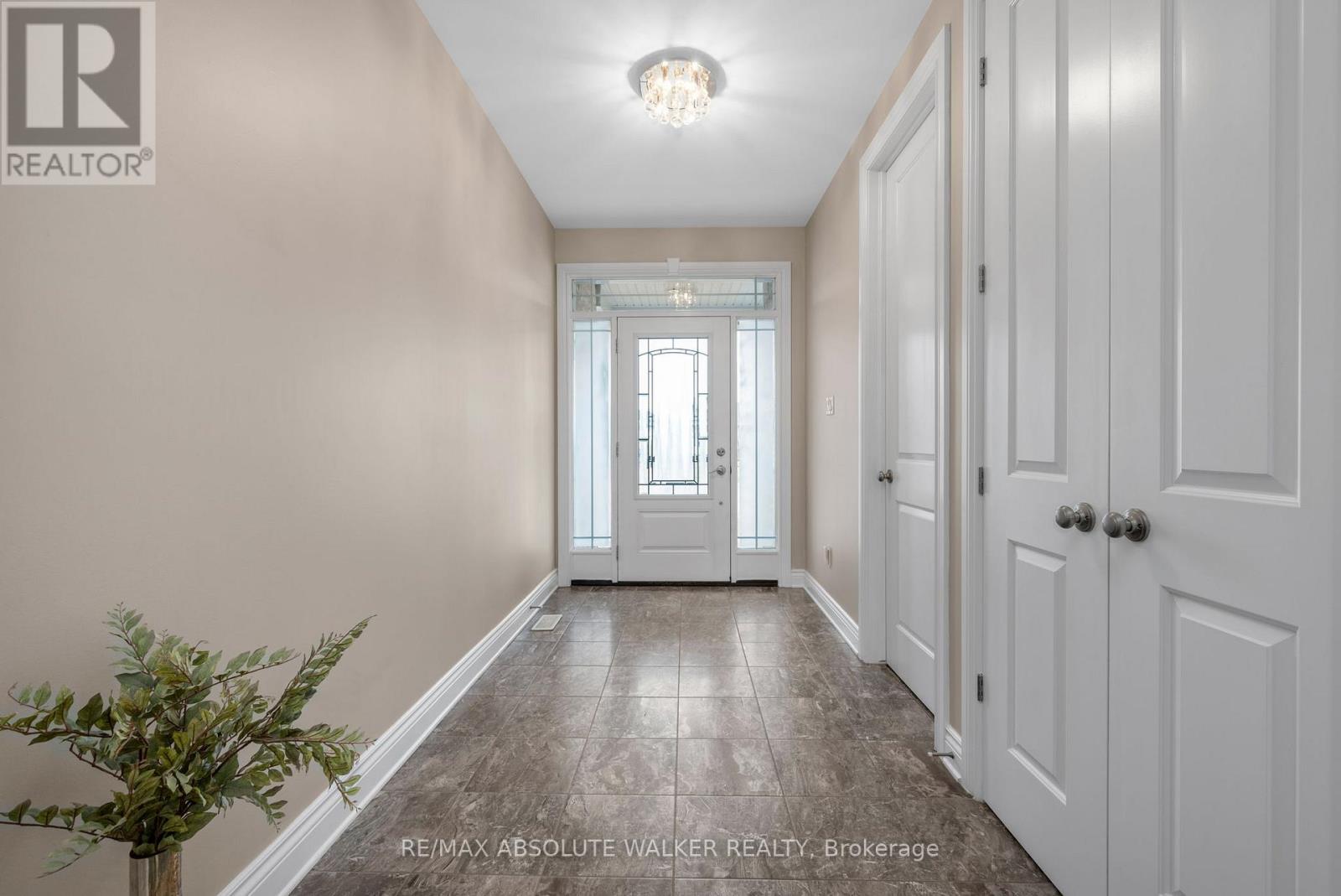 272 Sterling Street, Clarence-Rockland, Ontario  K4K 0H9 - Photo 4 - X13000256