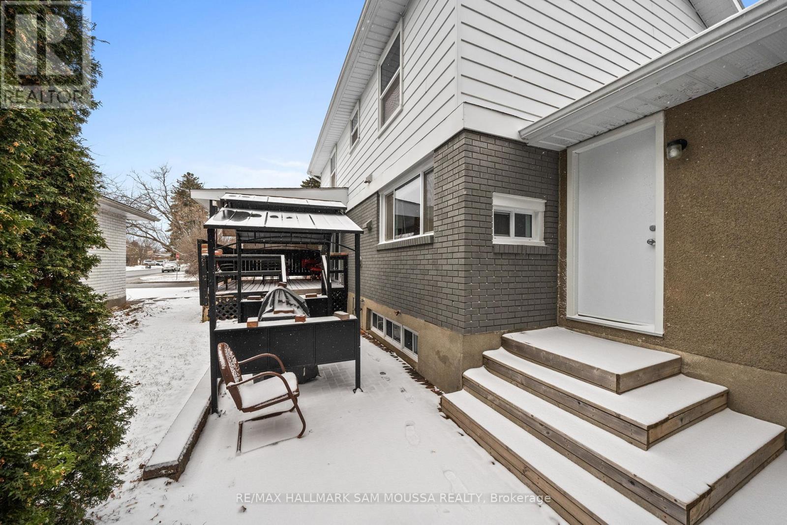 46 Seymour Avenue, Ottawa, Ontario  K2E 6P2 - Photo 37 - X13000352