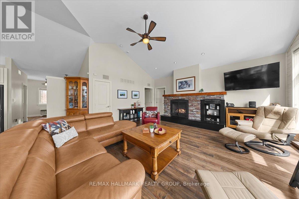 3670b Westport Road, Frontenac, Ontario  K0H 1T0 - Photo 9 - X13000392