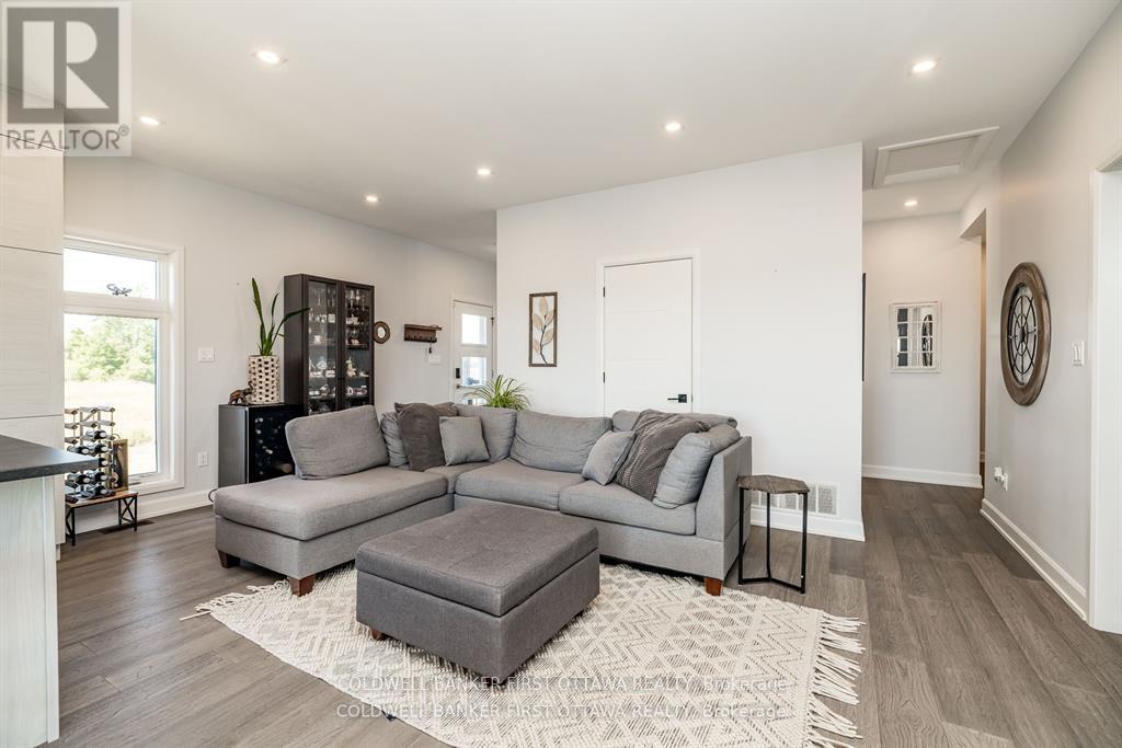 5758 Fernbank Road, Ottawa, Ontario  K2S 1B6 - Photo 28 - X13000478