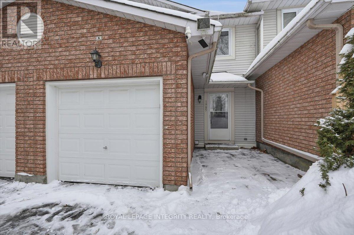 1985 Woods Street, Clarence-Rockland, Ontario K4K 1H7 - Photo 2 - X13000482