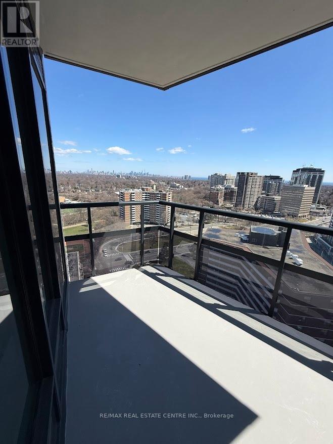 2004 - 60 Central Park Roadway Road, Toronto, Ontario  M9A 0E6 - Photo 11 - W12994030