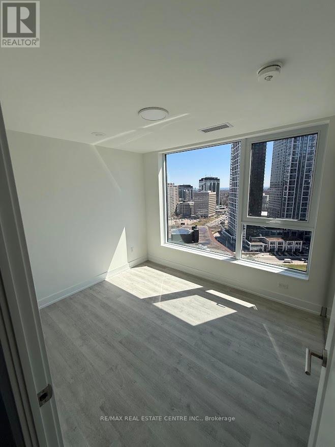 2004 - 60 Central Park Roadway Road, Toronto, Ontario  M9A 0E6 - Photo 13 - W12994030