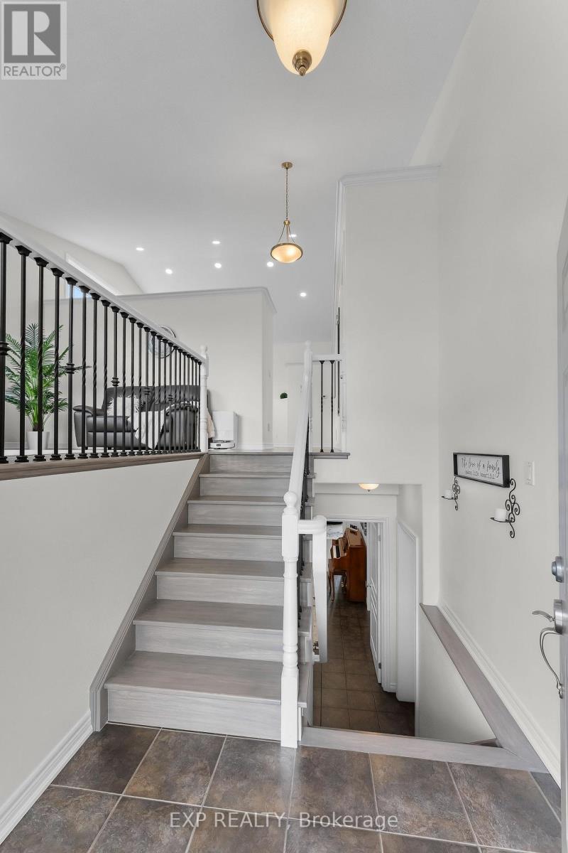 7032 Kelly Drive, Niagara Falls, Ontario  L2H 3J9 - Photo 12 - X13000182