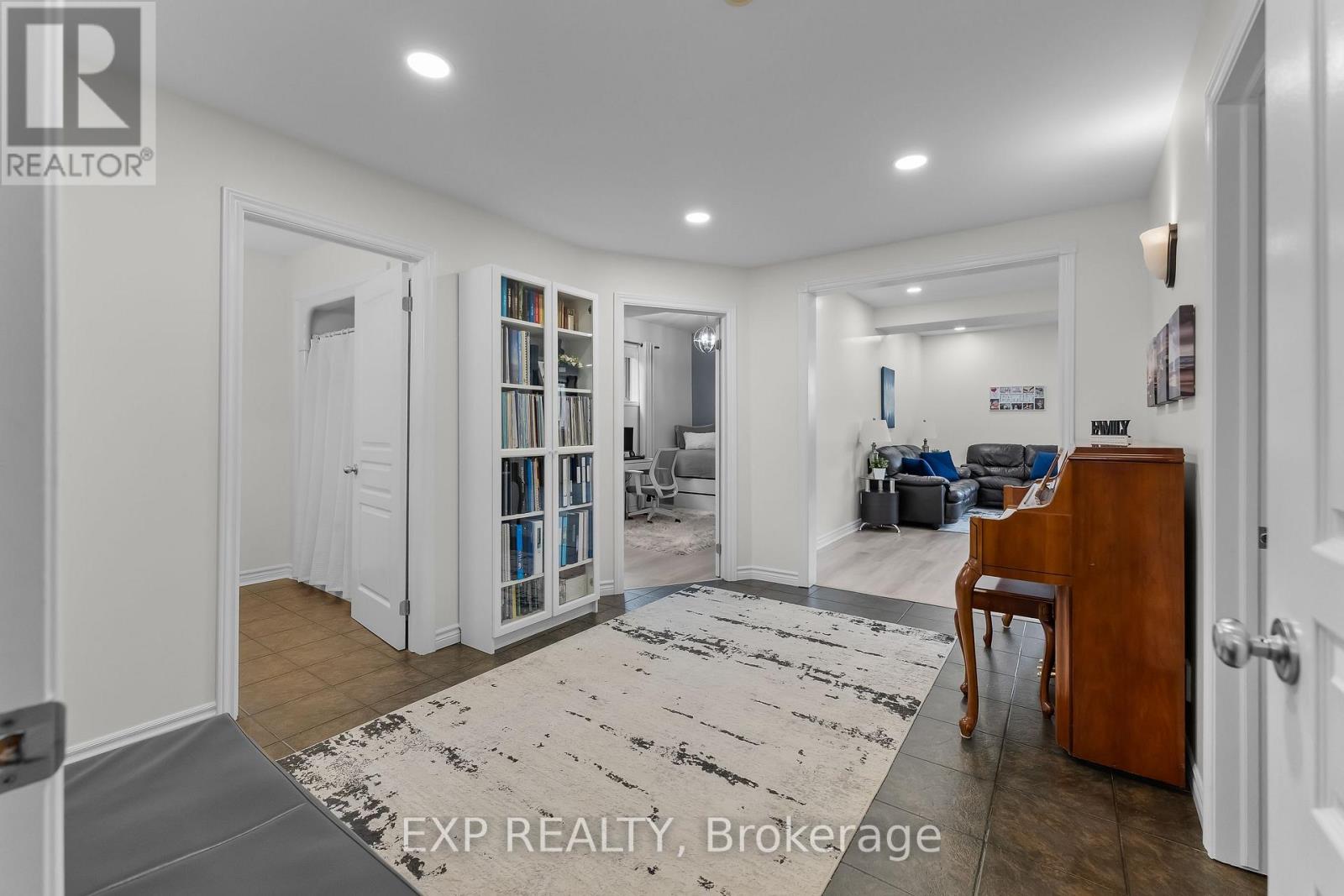 7032 Kelly Drive, Niagara Falls, Ontario  L2H 3J9 - Photo 24 - X13000182