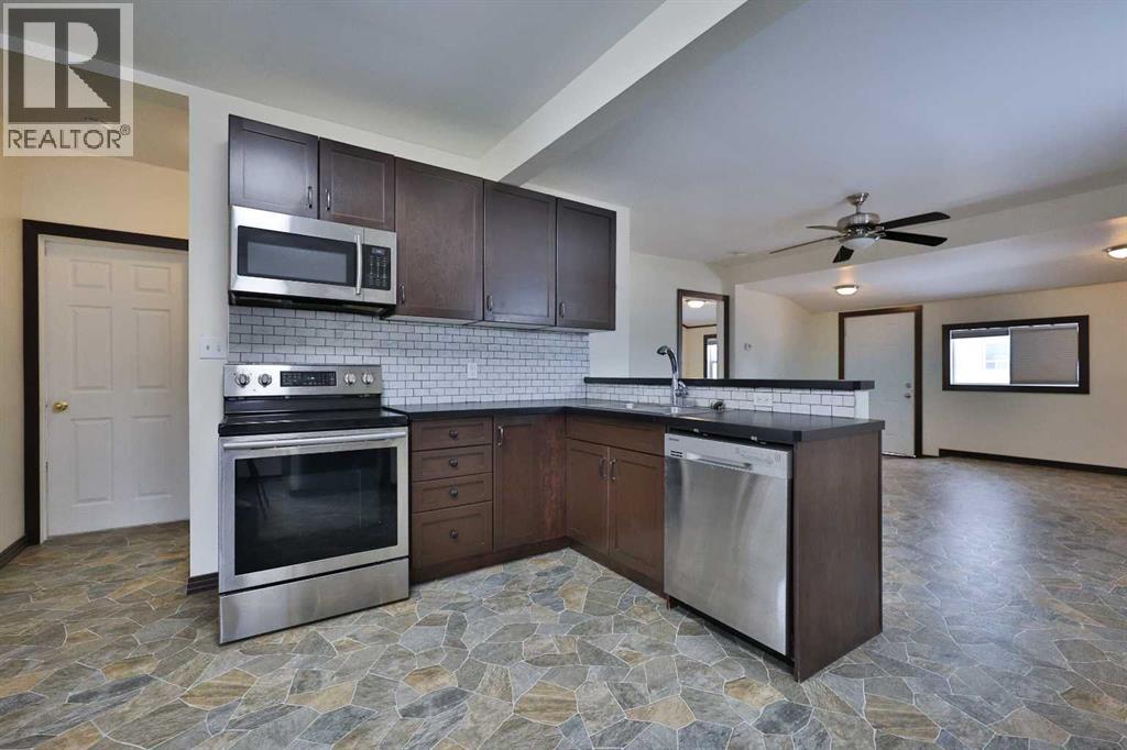 1817 1a Avenue  N, Lethbridge, Alberta  T1H 0A9 - Photo 10 - A2299545