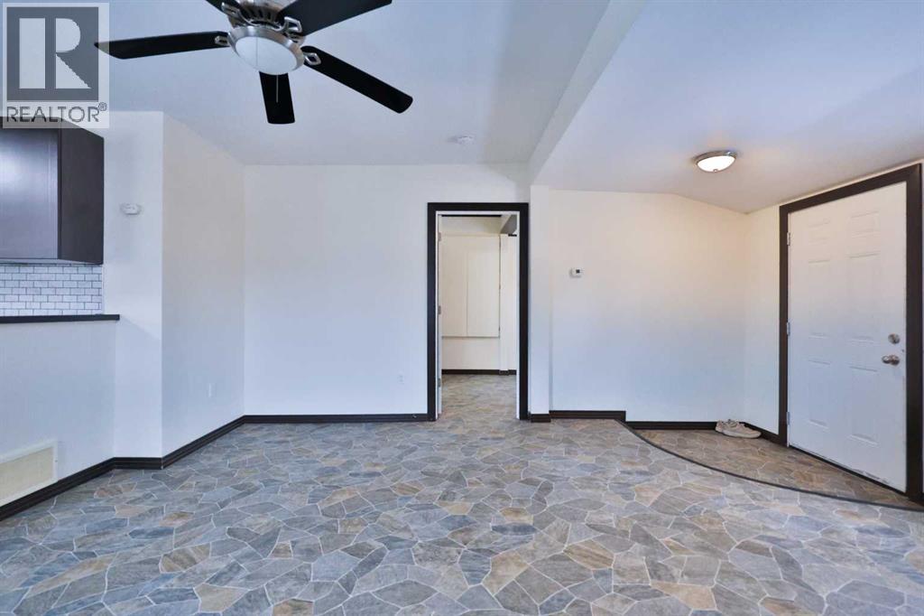 1817 1a Avenue  N, Lethbridge, Alberta  T1H 0A9 - Photo 4 - A2299545