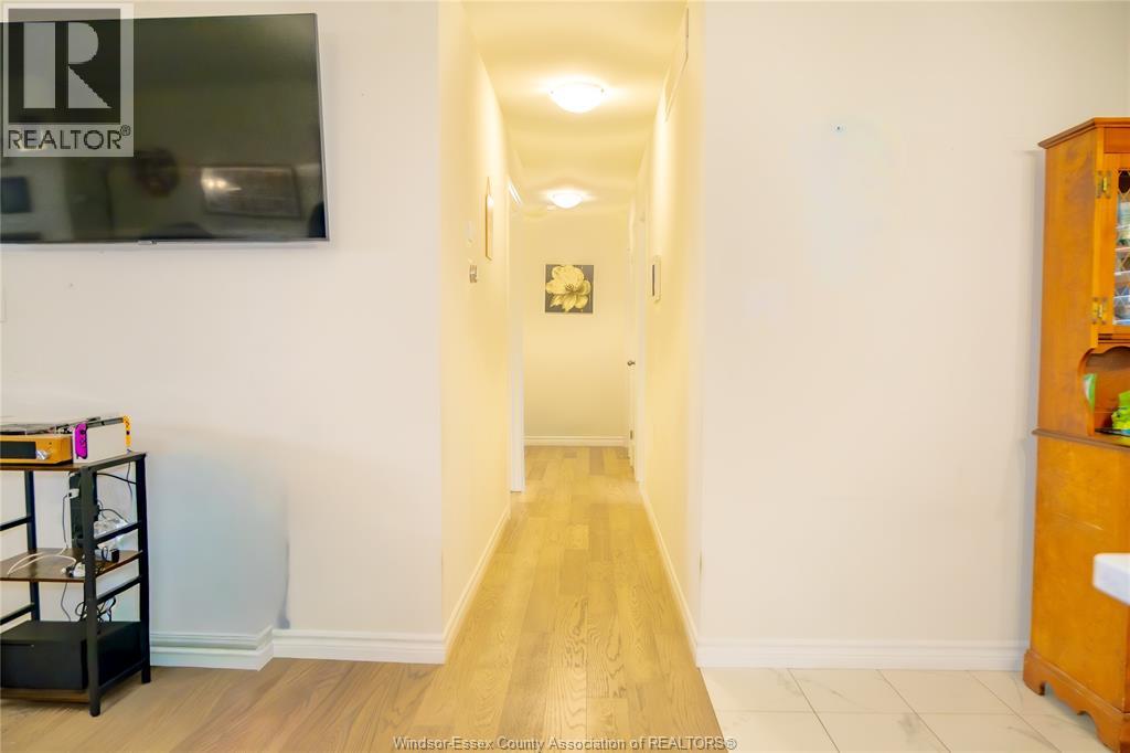 1155 Aspen Ridge Crescent, Lakeshore, Ontario  N0R 1A0 - Photo 9 - 26008194