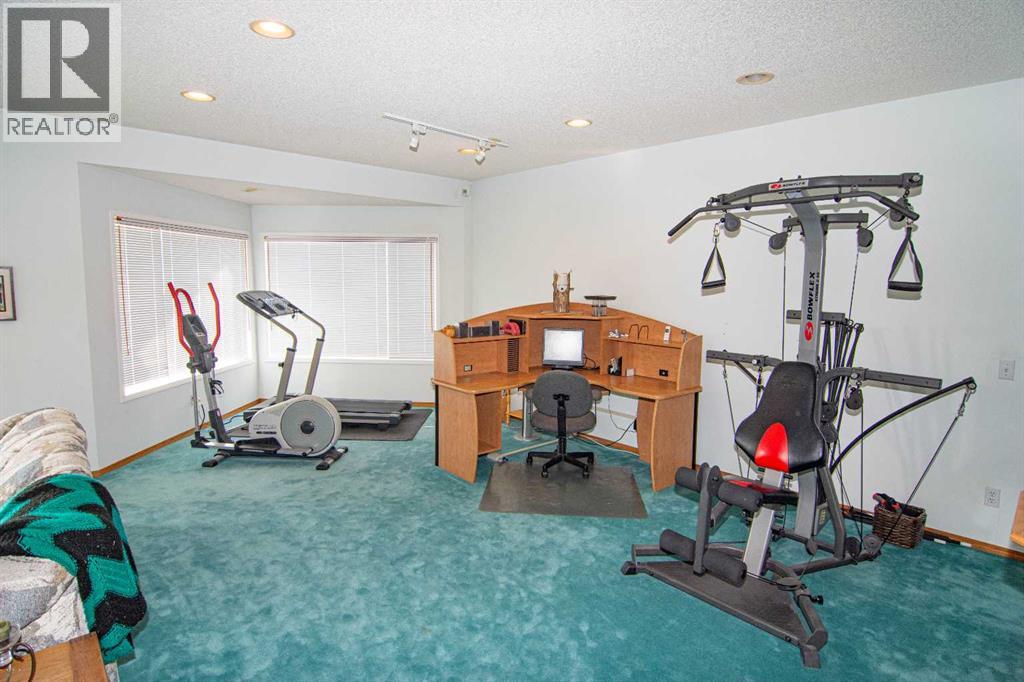 43 Valley Ridge Green NW, Calgary, Alberta  T3B 5L4 - Photo 40 - A2288000