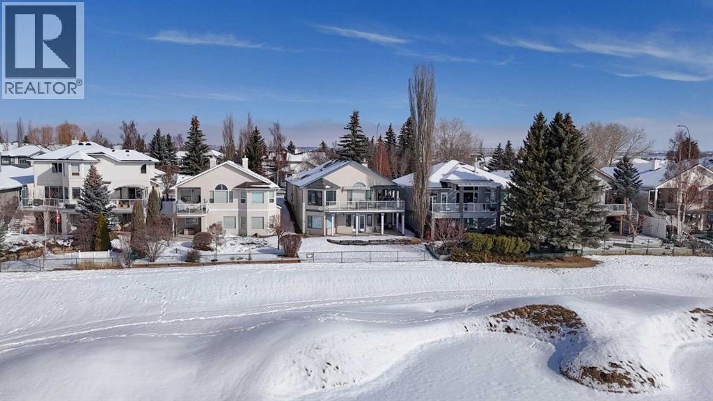 43 Valley Ridge Green NW, Calgary, Alberta  T3B 5L4 - Photo 17 - A2288000