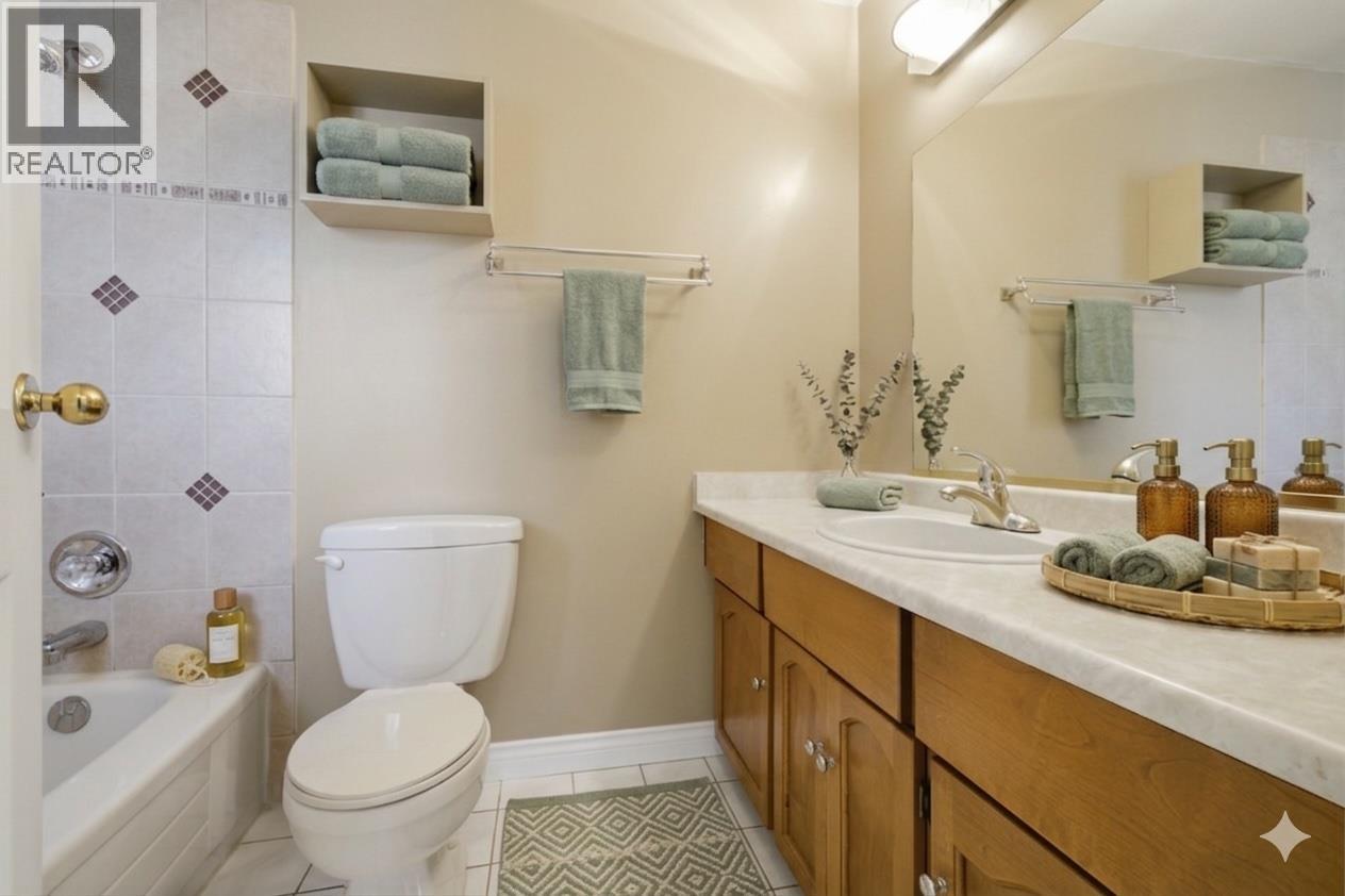 253 E 19th Street, North Vancouver, British Columbia  V7L 2Z1 - Photo 8 - R3110427