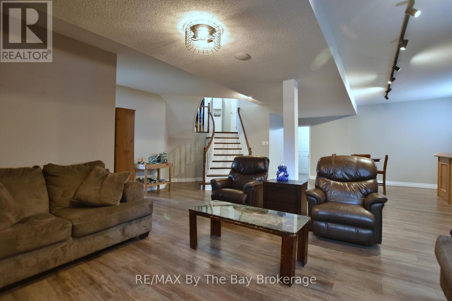 69 Caribou Trail, Wasaga Beach, Ontario  L9Z 1N3 - Photo 29 - S13000372