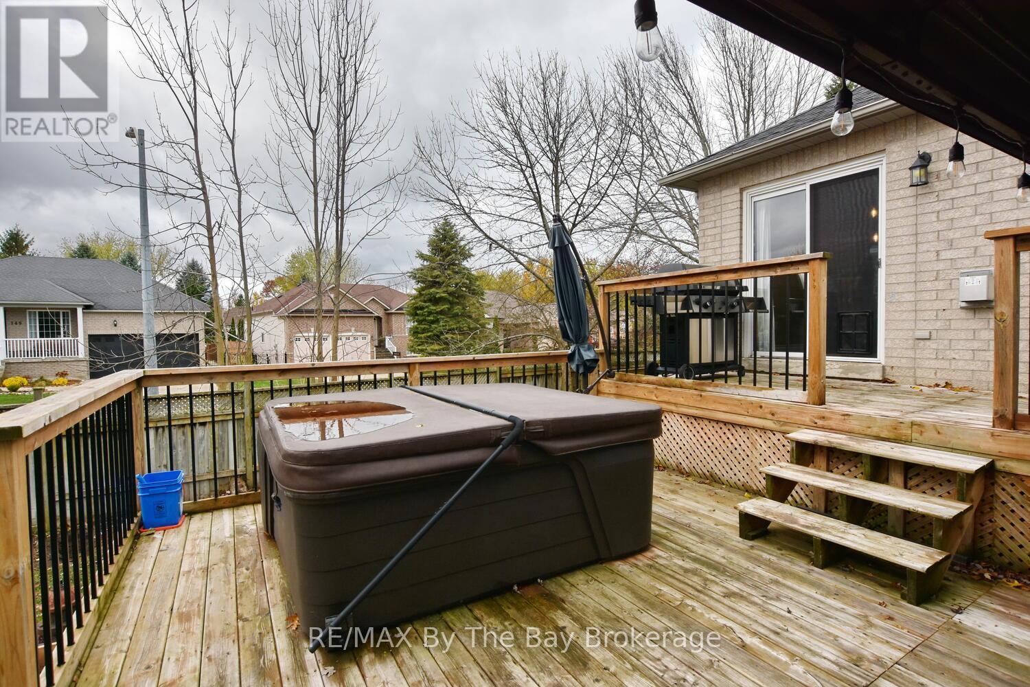 69 Caribou Trail, Wasaga Beach, Ontario  L9Z 1N3 - Photo 4 - S13000372