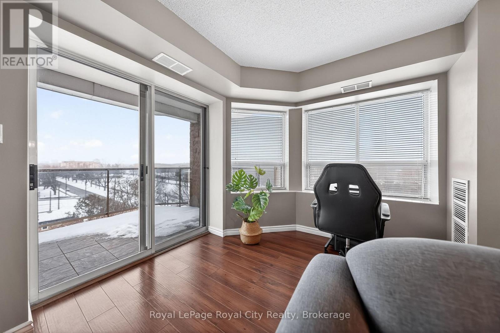 701 - 281 Bristol Street, Guelph, Ontario N1H 8J3 - Photo 12 - X13000328