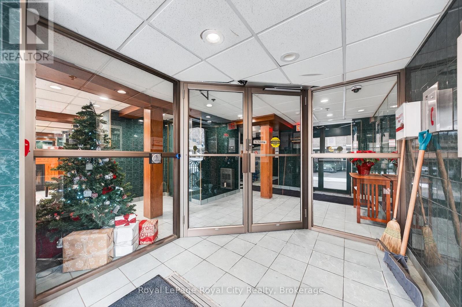 701 - 281 Bristol Street, Guelph, Ontario N1H 8J3 - Photo 4 - X13000328